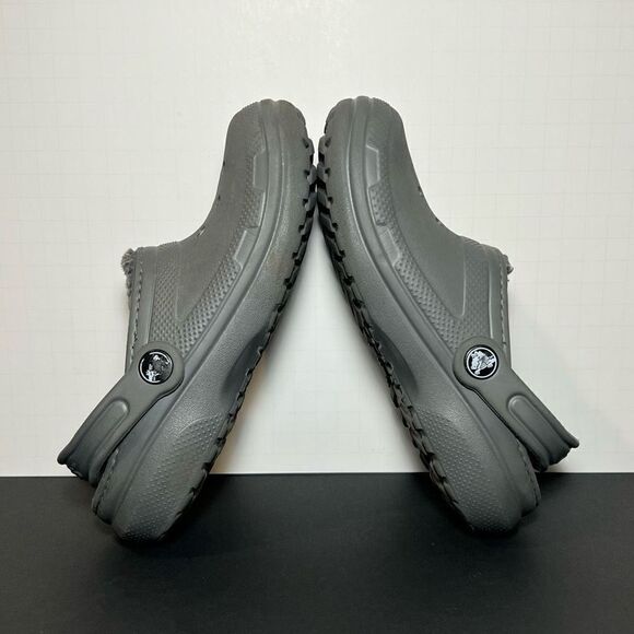 Junior CROCS Dual Comfort Gray Faux Fur Lined Slip On Clogs / Size 2 - Picture 6 of 7